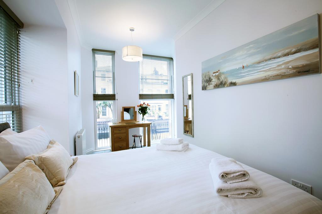 Austens Apartments Torquay Exterior foto